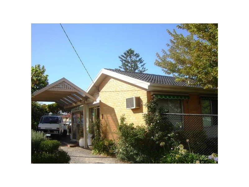 1 Hallam Road, Hampton Park VIC 3976