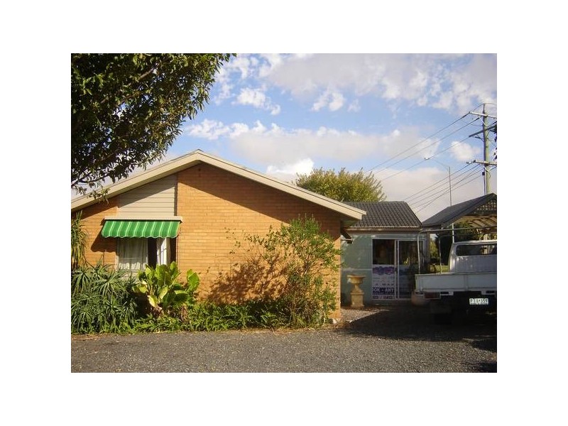 1 Hallam Road, Hampton Park VIC 3976
