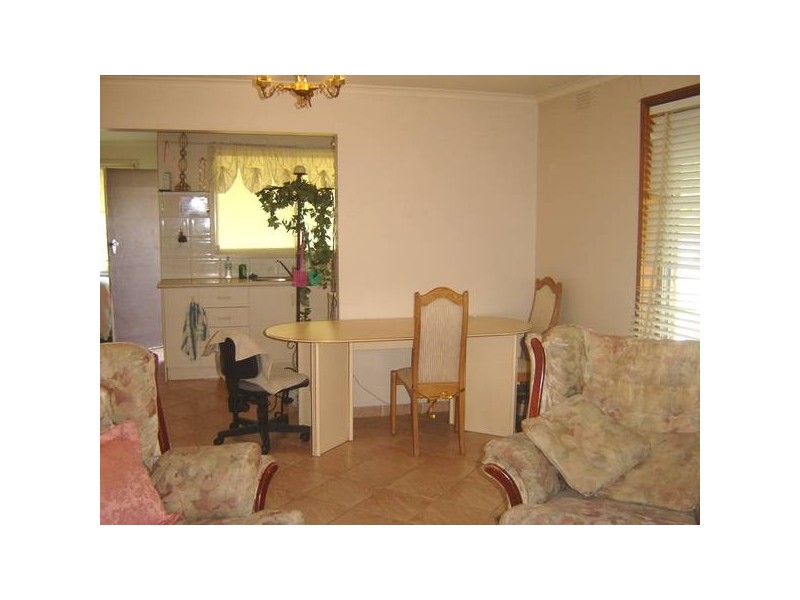 1 Hallam Road, Hampton Park VIC 3976