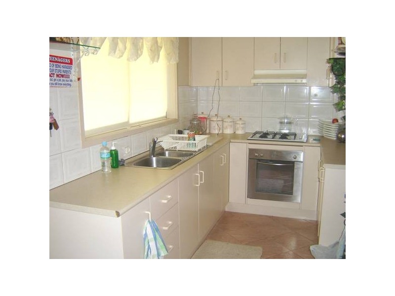 1 Hallam Road, Hampton Park VIC 3976