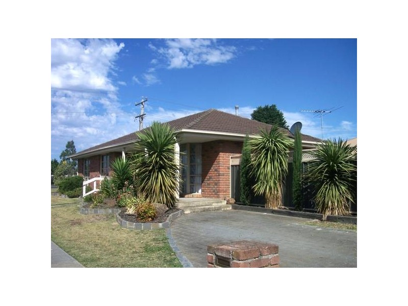 2 Kooyong Close, Hampton Park VIC 3976
