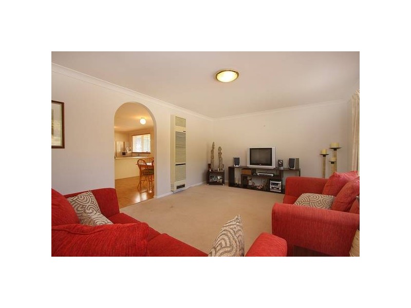 35 Blackwood Drive, Hampton Park VIC 3976