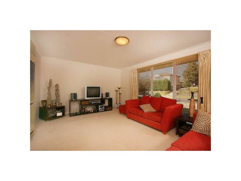 35 Blackwood Drive, Hampton Park VIC 3976