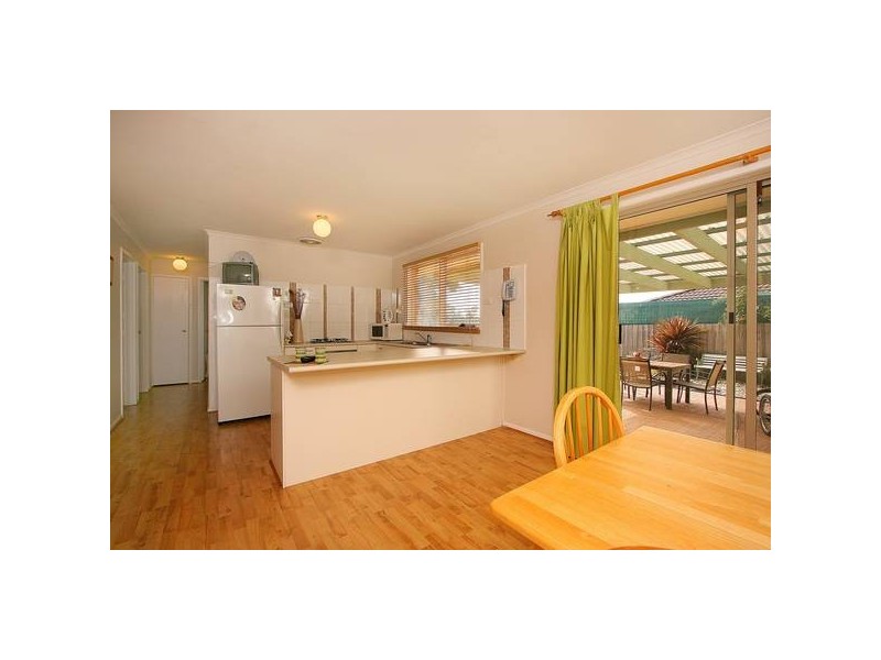 35 Blackwood Drive, Hampton Park VIC 3976