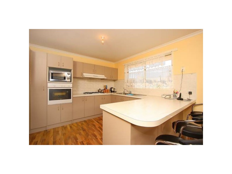 35 Redwood Avenue, Hampton Park VIC 3976