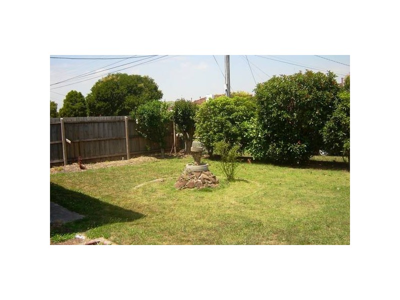 13 Grandview Avenue, Dandenong VIC 3175
