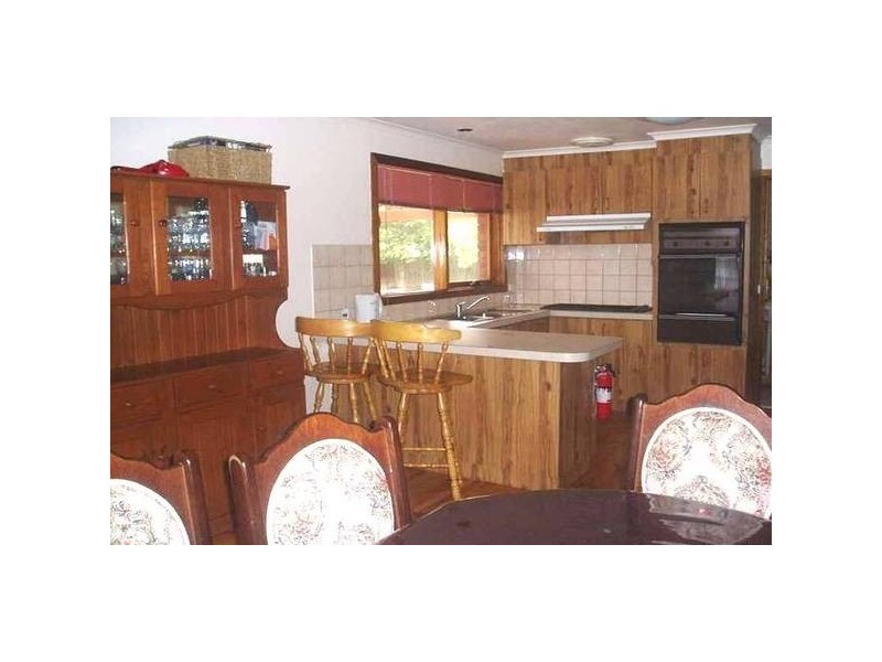 17 Beth Court, Hampton Park VIC 3976