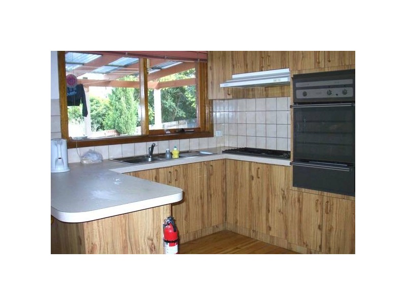 17 Beth Court, Hampton Park VIC 3976