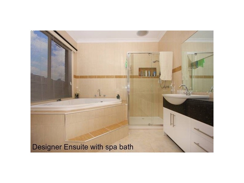 26 Frederick Rise, Narre Warren South VIC 3805