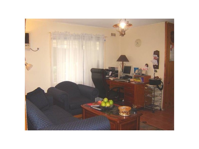 10 Pound Road, Hampton Park VIC 3976