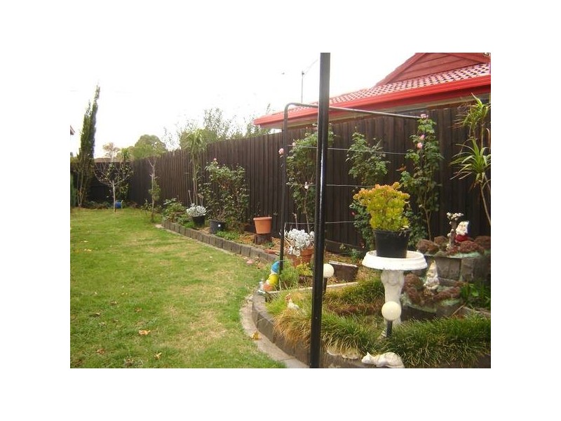 10 Pound Road, Hampton Park VIC 3976