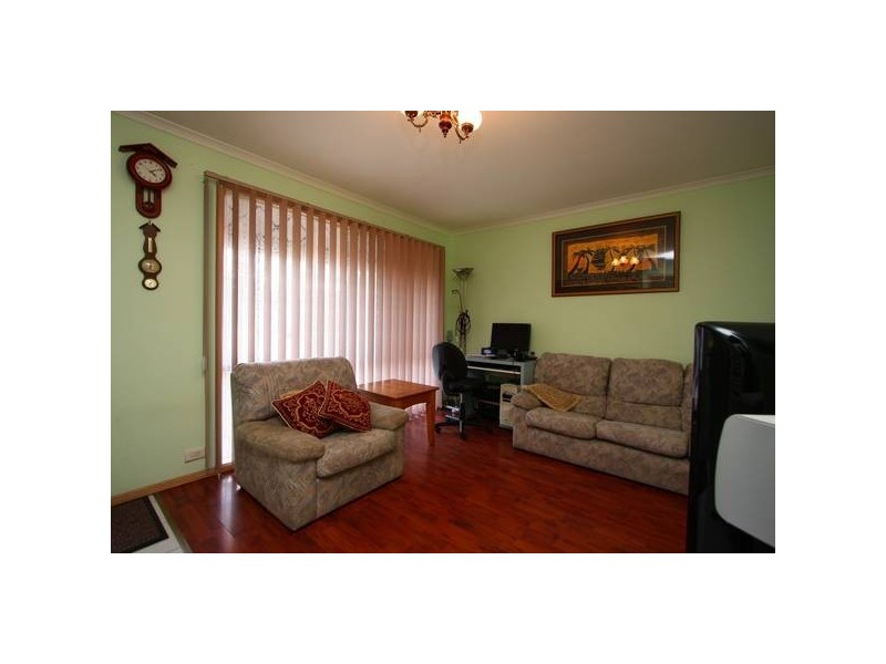 17 Ralph Crescent, Hampton Park VIC 3976