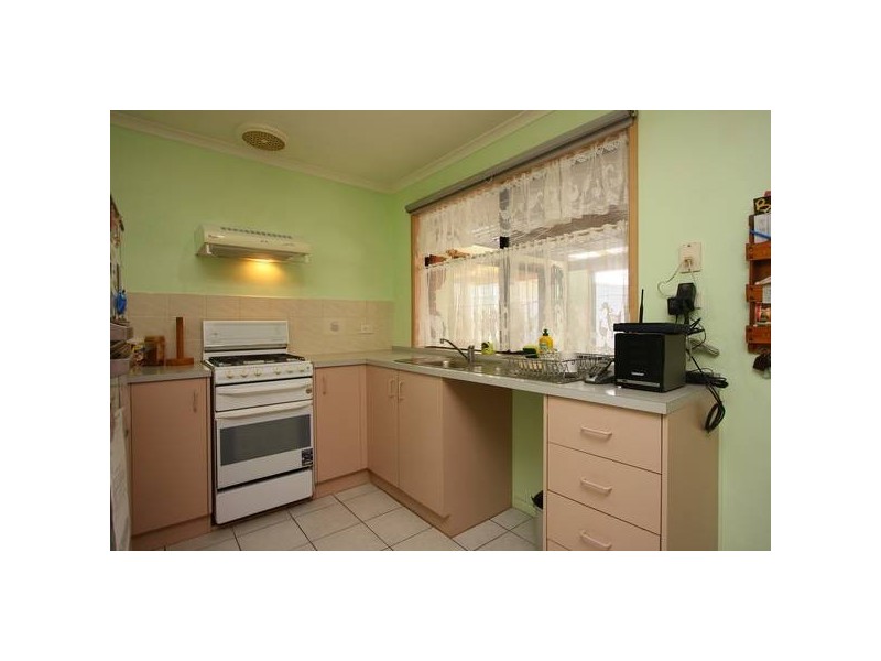 17 Ralph Crescent, Hampton Park VIC 3976