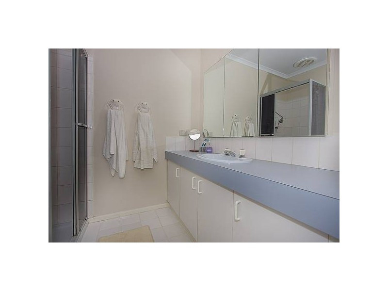 12 Narellan Drive, Hampton Park VIC 3976
