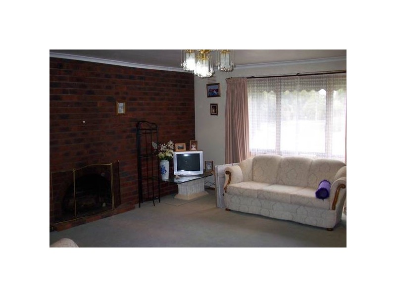 33 Green Valley Crescent, Hampton Park VIC 3976