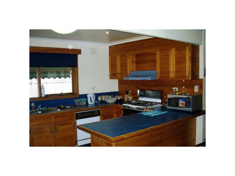33 Green Valley Crescent, Hampton Park VIC 3976