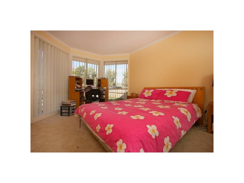 35 Redwood Avenue, Hampton Park VIC 3976