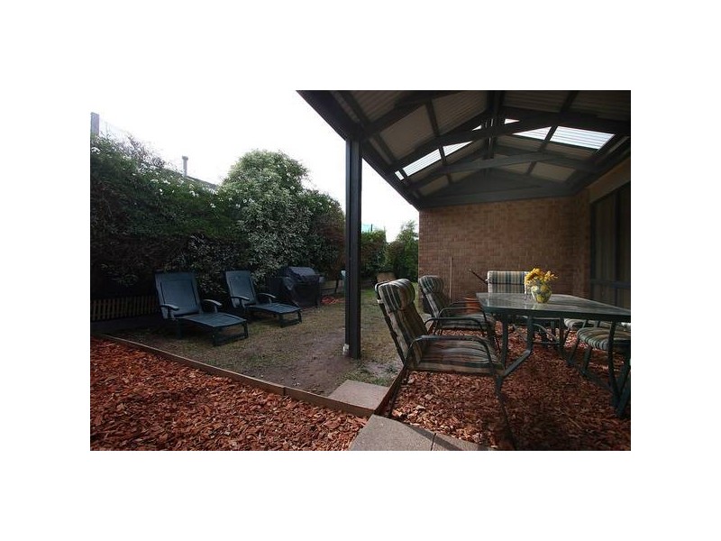 42 Bateman Grove, Hampton Park VIC 3976