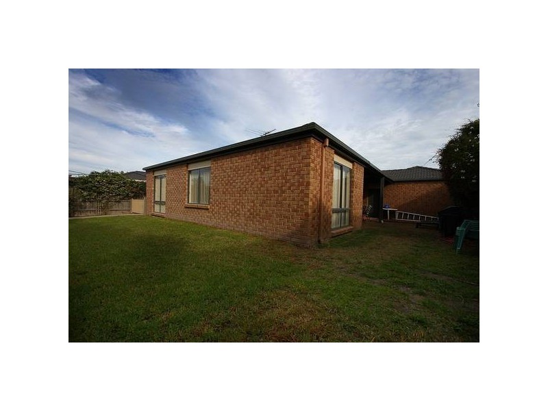 42 Bateman Grove, Hampton Park VIC 3976