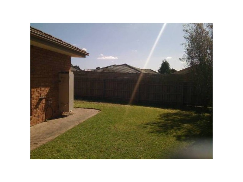 4 Oldhome Court, Narre Warren South VIC 3805