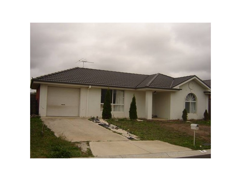 6 Delacy Court, Narre Warren South VIC 3805