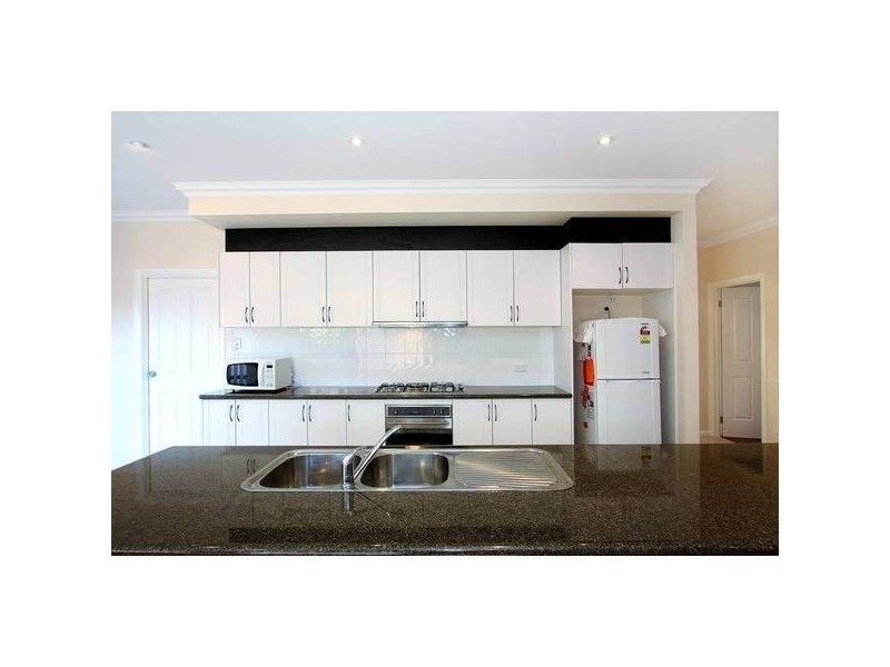69 Elliott Parade, Lynbrook VIC 3975