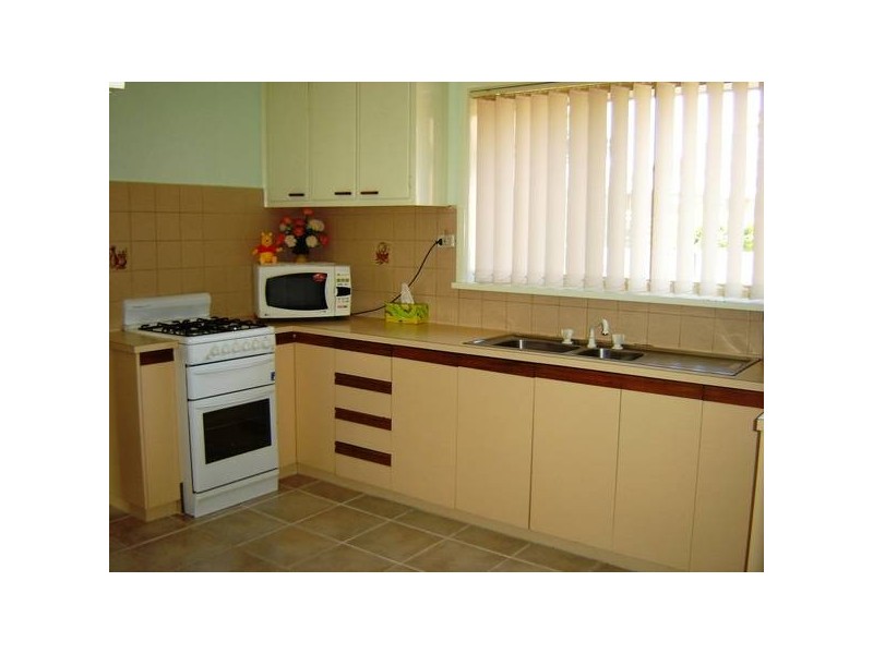 12/16-18 Regans Road, Hampton Park VIC 3976