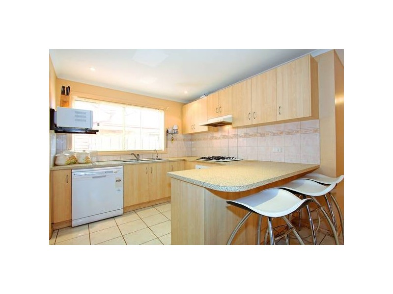 12 Dutton Close, Lynbrook VIC 3975