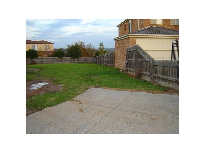 18 Winterton Court, Hallam VIC 3803