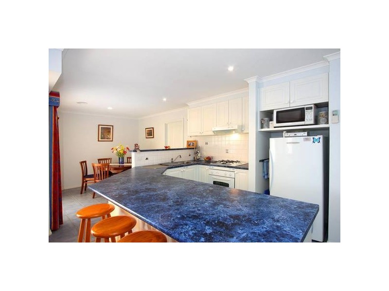 35 Paterson Drive, Lynbrook VIC 3975