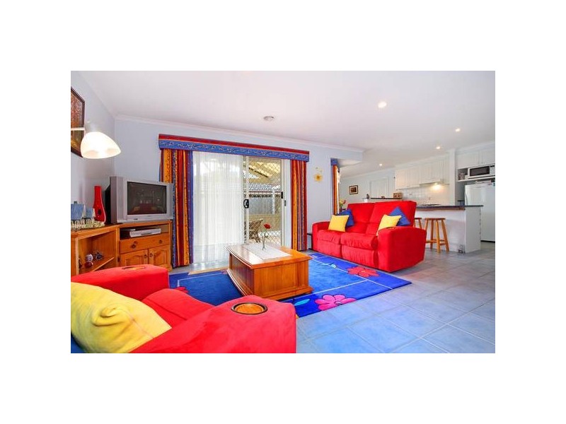 35 Paterson Drive, Lynbrook VIC 3975