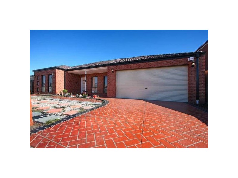 69 Elliot Parade, Lynbrook VIC 3975