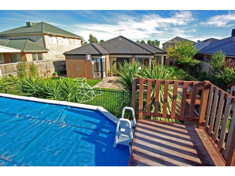 4 Bramble Close, Lyndhurst VIC 3975