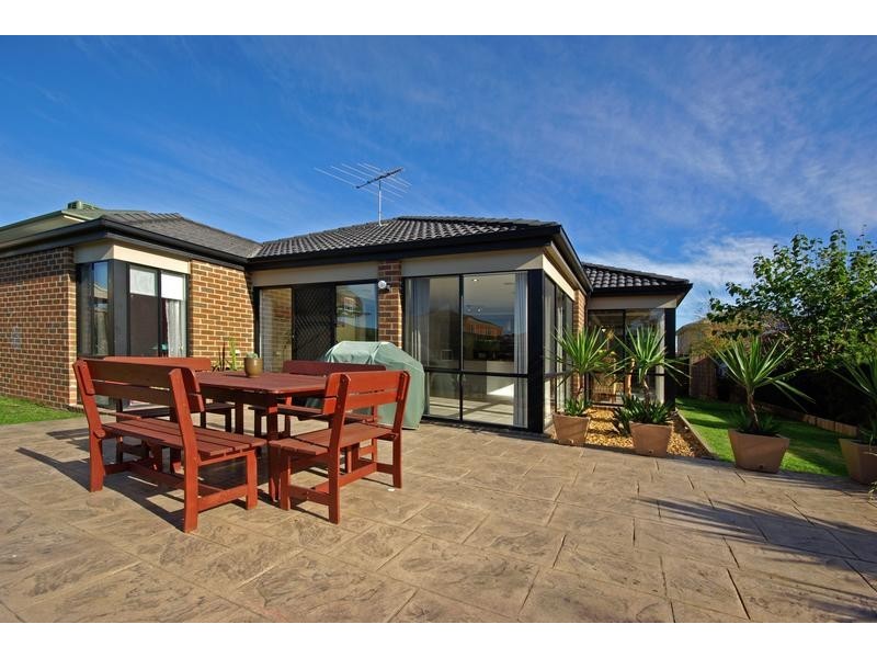 4 Bramble Close, Lyndhurst VIC 3975