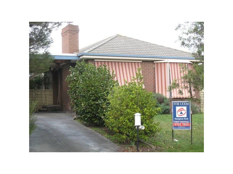 12 Reeves Court, Hampton Park VIC 3976