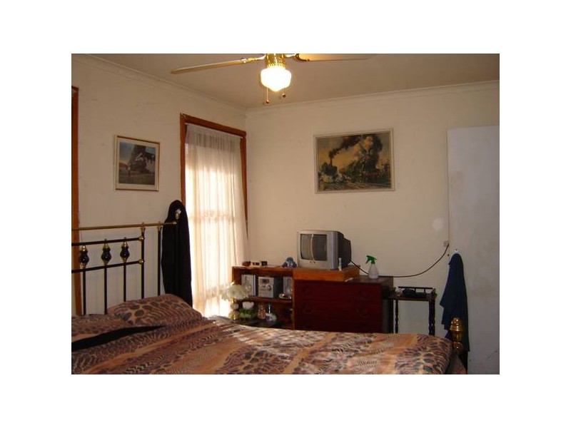 6 Village Drive, Hampton Park VIC 3976