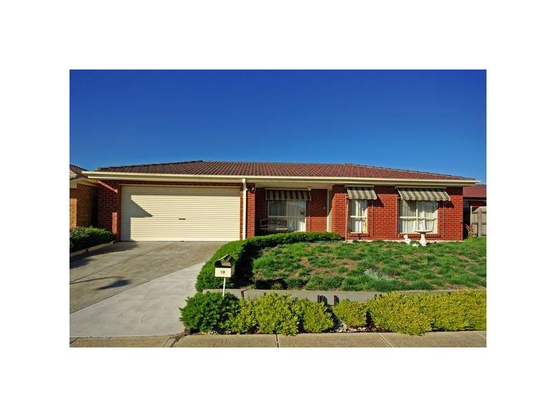 10 Arnica Close, Hampton Park VIC 3976