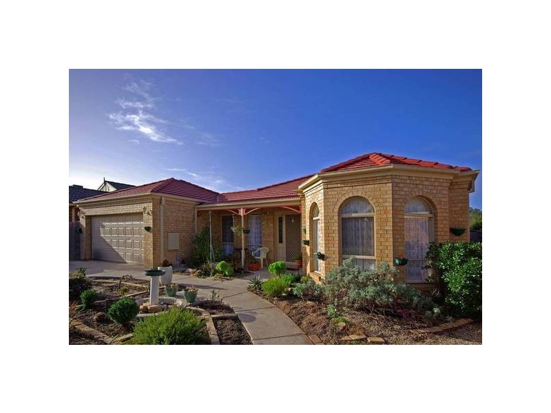 7 Dennis Close, Lynbrook VIC 3975