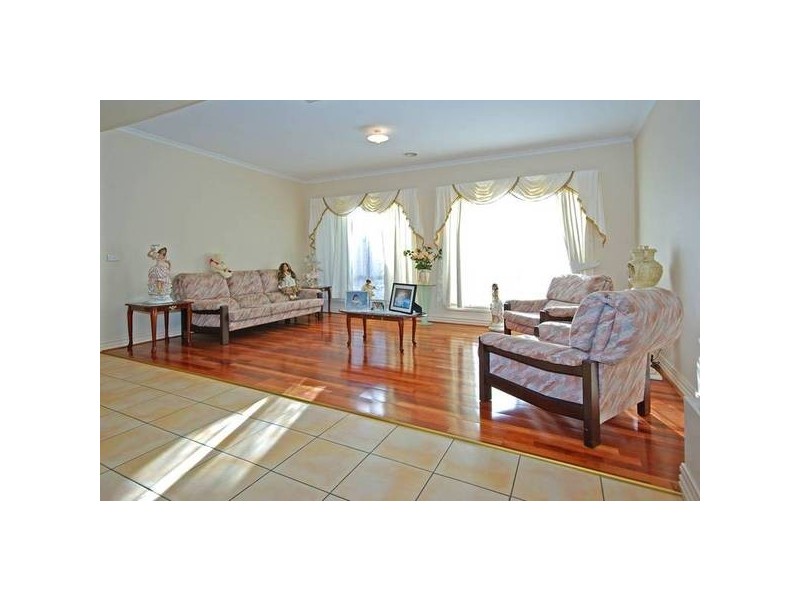 7 Dennis Close, Lynbrook VIC 3975