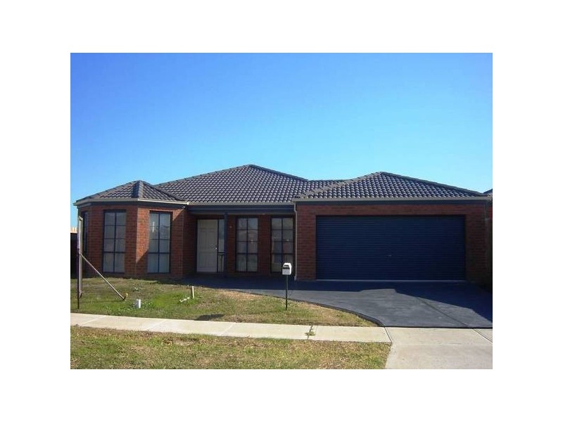 5 Speranza Place, Lynbrook VIC 3975