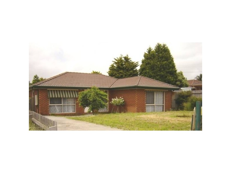 4 Isaac Edey Place, Hampton Park VIC 3976