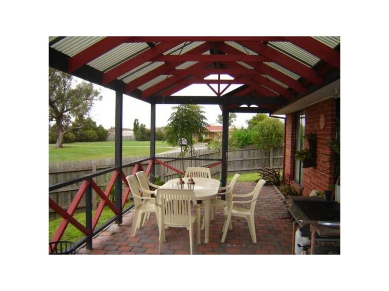 1 Stratus Court, Hampton Park VIC 3976