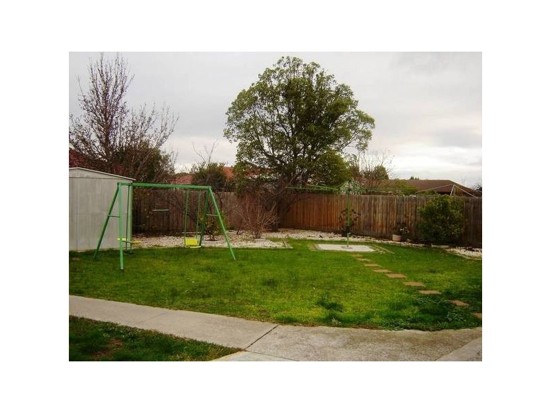 30 Fordholm Road, Hampton Park VIC 3976