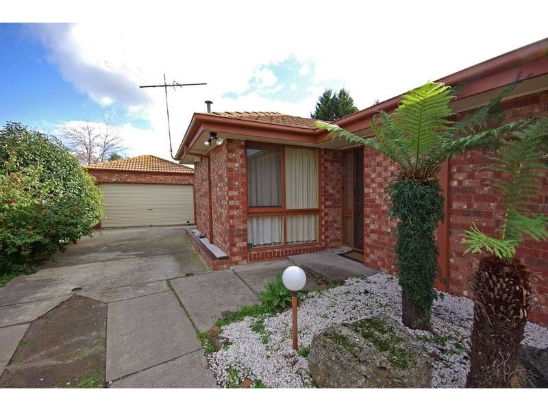 3 Strong Drive, Hampton Park VIC 3976