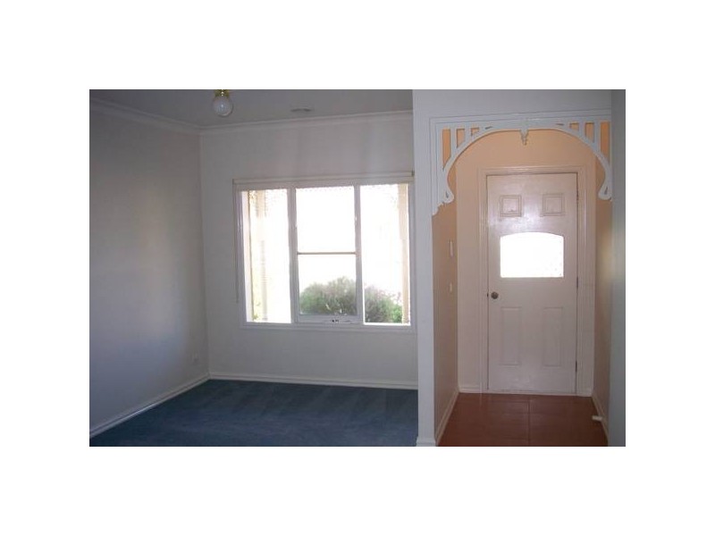 16 Darcy Niland Crescent, Lynbrook VIC 3975