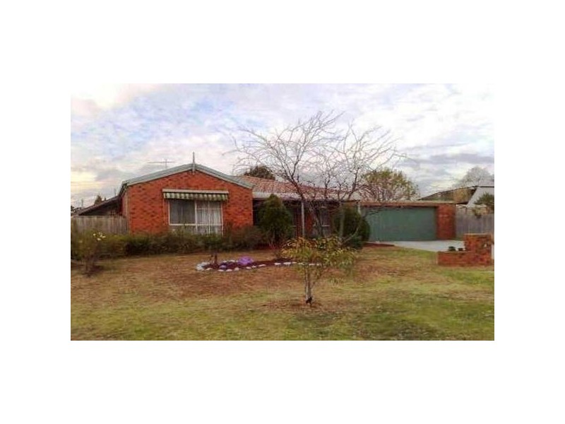 16 Miranda Gardens, Hampton Park VIC 3976