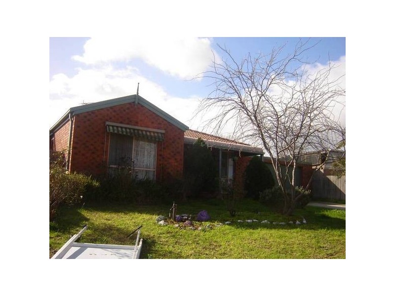 16 Miranda Gardens, Hampton Park VIC 3976