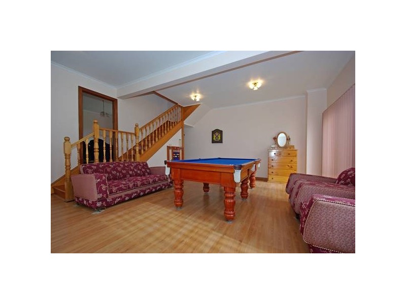 44 Pound Road, Hampton Park VIC 3976