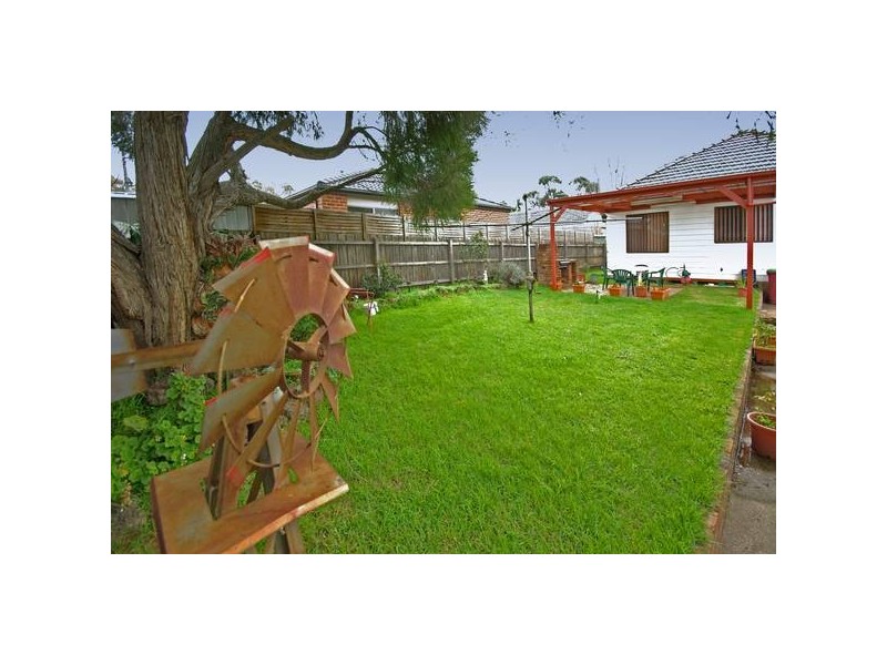 44 Pound Road, Hampton Park VIC 3976