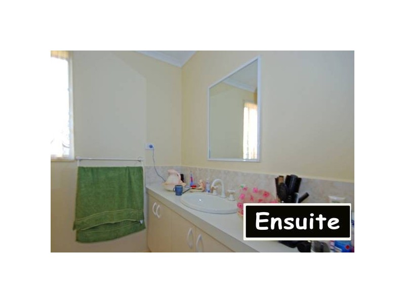 36 Bluegum Way, Hampton Park VIC 3976